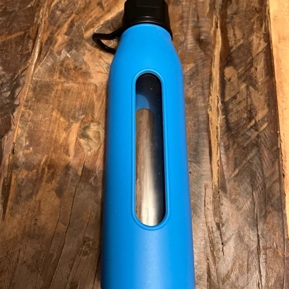 Takeya Glass Water Bottle with Silicone Sleeve, BLUE HYDRATION TUMBLER - Picture 4 of 7